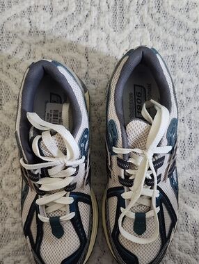 New Balance White and Teal Running Sneakers